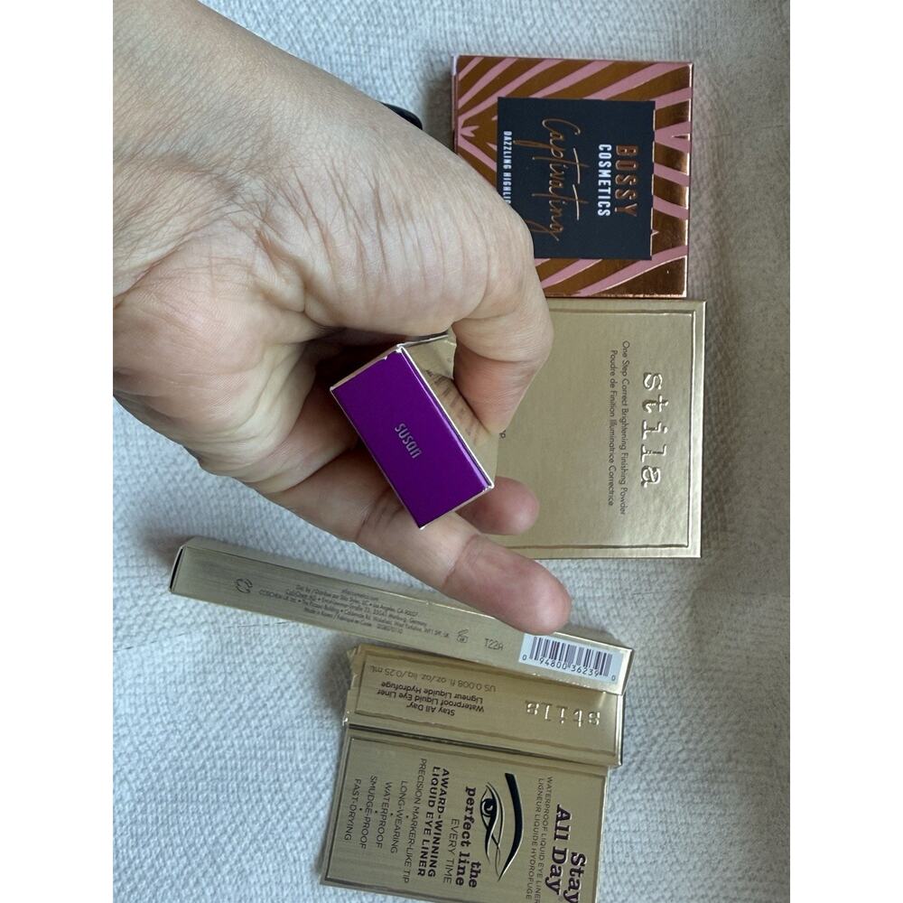 Assorted Makeup Mixed Lot Bundle - Picture 8 of 11